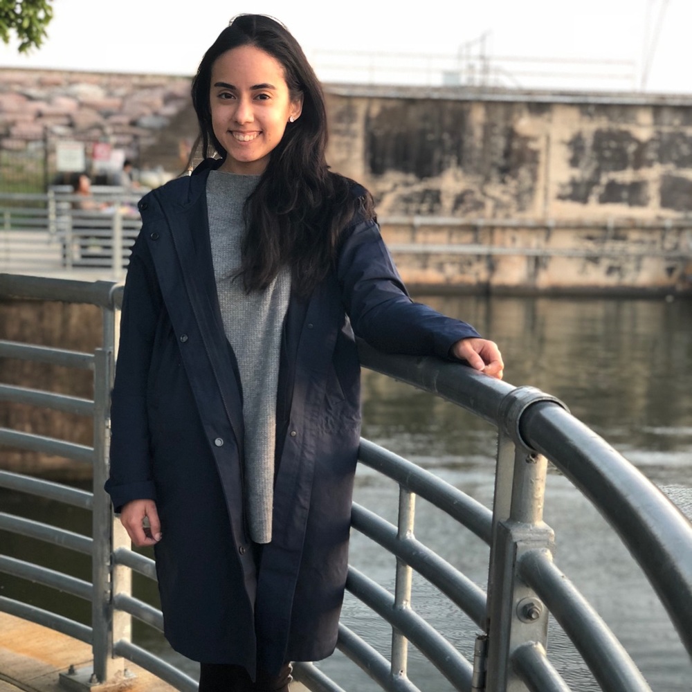 Meet your Posher, Ashley